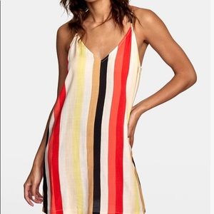 🌼RVCA Dress🌸